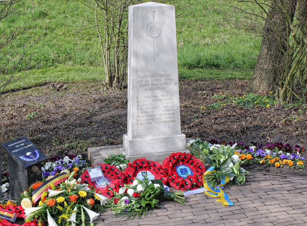 Katerveer met bloemen
